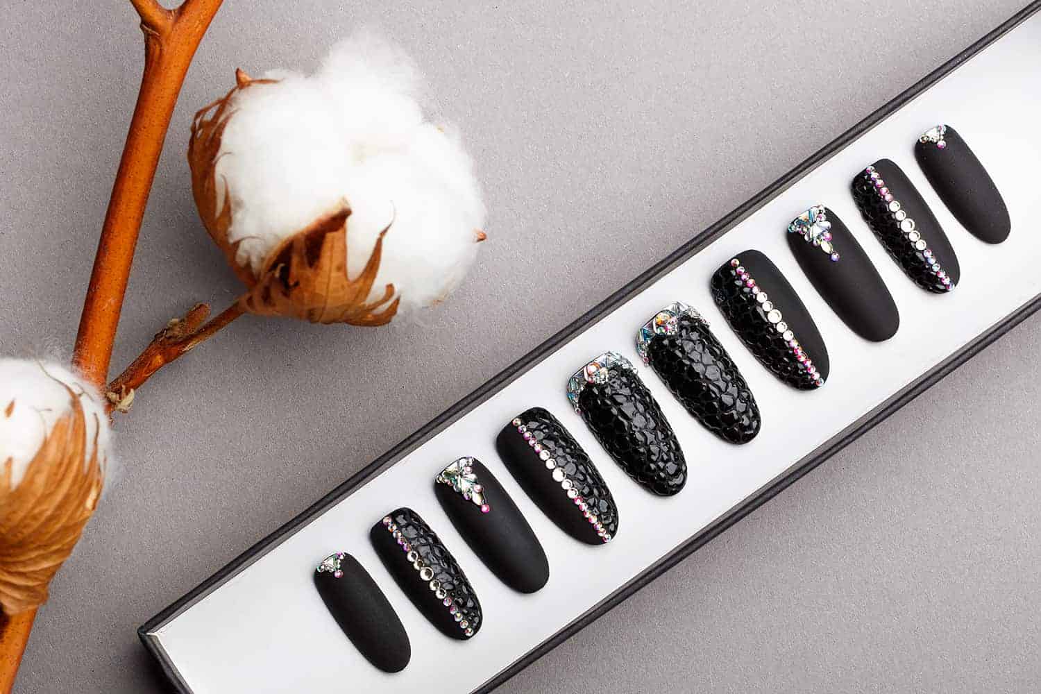 Black Textured Press on Nails with Swarovski Crystals2