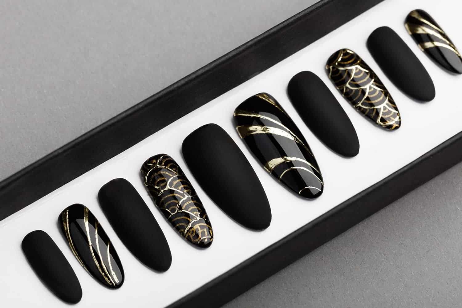 Black & Gold Abstraction Press on Nails | Black Pattern | Hand painted Nail Art | Fake Nails | False Nails
