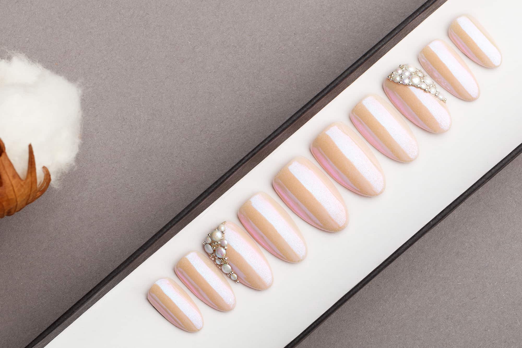 Pink Mirror Press on Nails with Pearls | Nude Nails | Hand painted Nail Art | Fake Nails | False Nails | Wedding nails | Manicure
